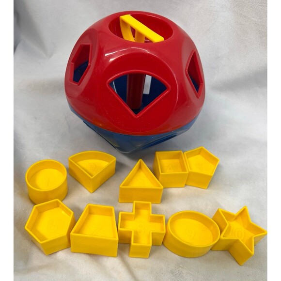 Tupperware Shape Sorter Complete - Picture 1 of 5